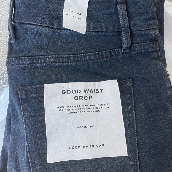 Good American Hood Waist Crop Raw Hem Jeans - Picture 4 of 4